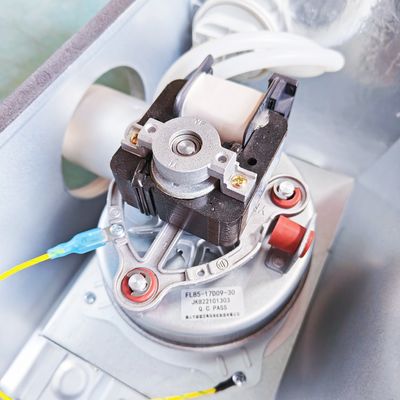 LED Ekran Duvar Asılı Gaz Ocağı Isıtma Banyosu Fonksiyonu Lpg Yakıtlı Kazan