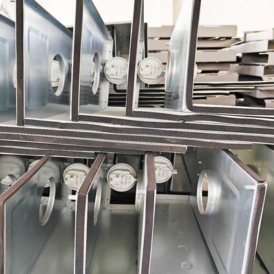 Duvara Asılı Sıcak Su Gaz Kazanı Beyaz Kabuk Üst Bileşen Isı ve Banyo Çift Fonksiyonlu